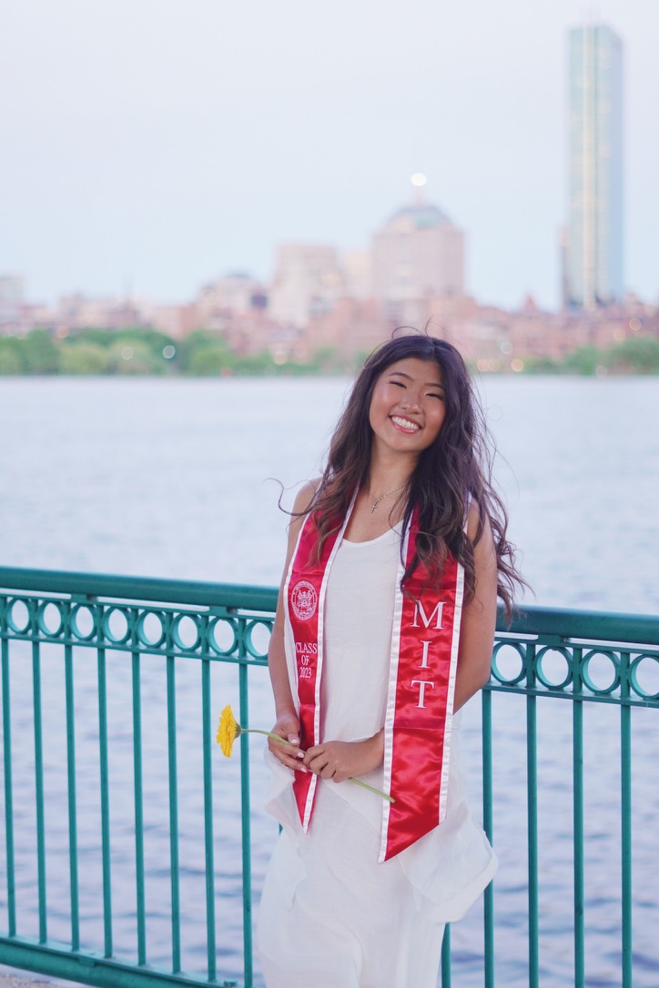 Yang Bio Photo